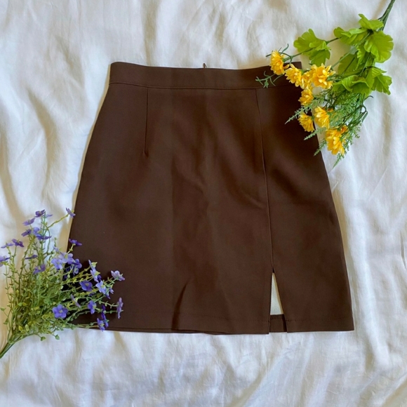 Sexy brown skirt - Picture 1 of 1